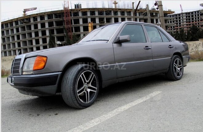 Mercedes E 230 1989, 280,000 km - 2.3 l - Bakı