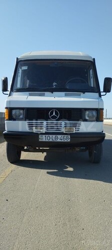 Mercedes 410 D 1995, 350,000 km - 2.5 l - Masallı