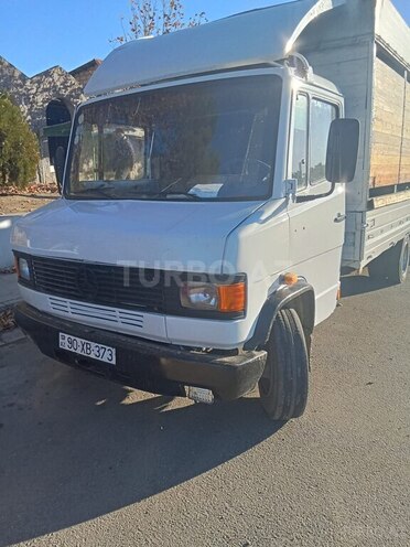 Mercedes 811 D 1993, 221,100 km - 4.0 l - Tovuz