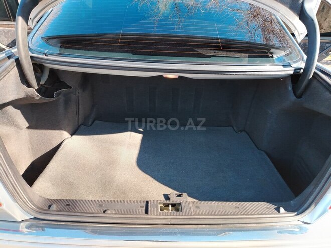 Mercedes E 240 1999, 302,000 km - 2.4 л - Yevlax