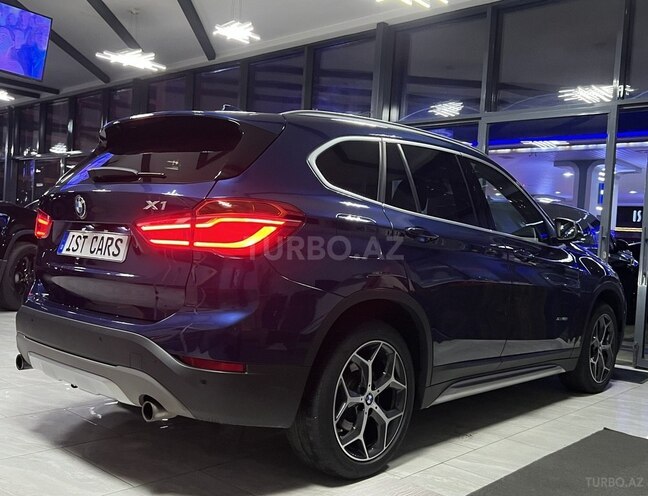 BMW X1-9