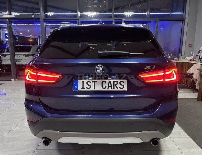 BMW X1-7