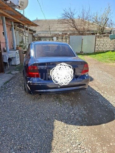 Opel Vectra 1999, 400,000 km - 1.6 l - Qazax