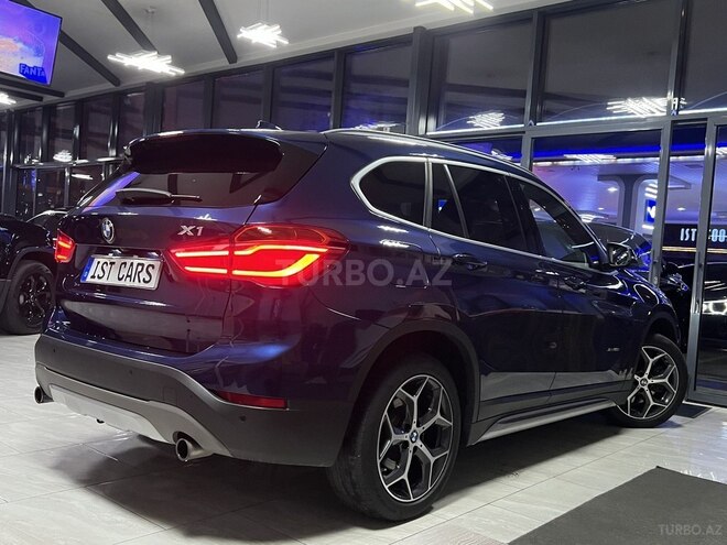 BMW X1-11