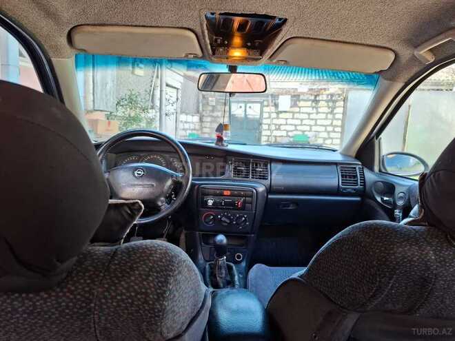 Opel Vectra 1999, 400,000 km - 1.6 l - Qazax