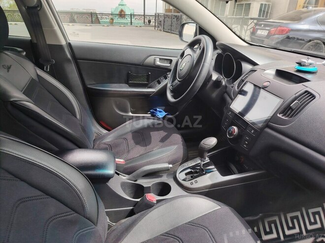 Kia Cerato 2010, 285,000 km - 2.0 l - Bakı