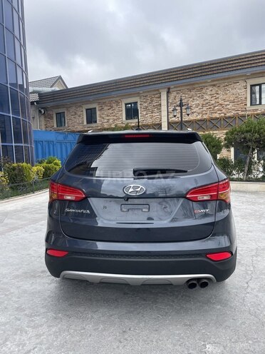 Hyundai Santa Fe-11