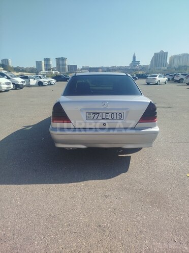 Mercedes C 220 d 1998, 431,842 km - 2.2 л - Bakı
