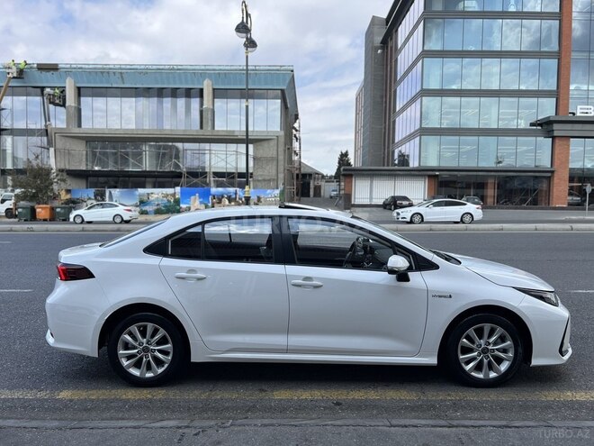 Toyota Corolla-4