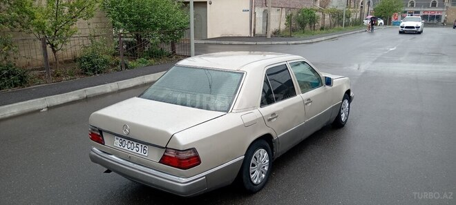 Mercedes E 200 d 1990, 123,500 km - 2.0 л - Gəncə