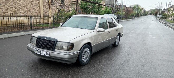 Mercedes E 200 d 1990, 123,500 km - 2.0 л - Gəncə