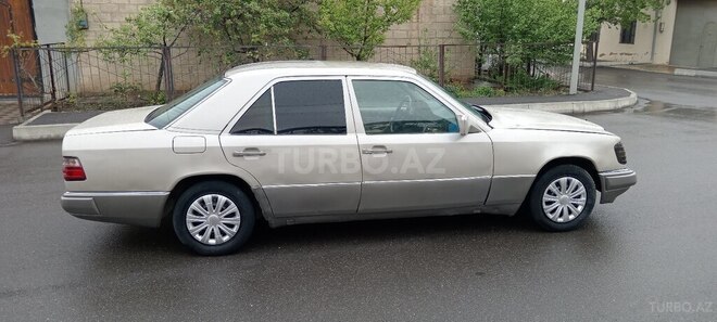 Mercedes E 200 d 1990, 123,500 km - 2.0 л - Gəncə