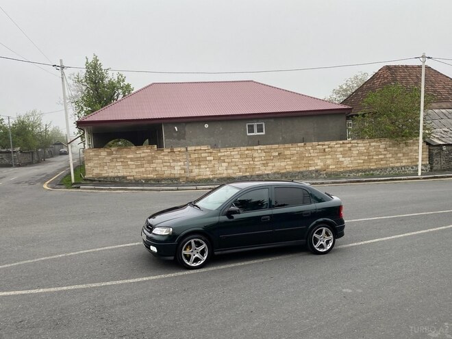 Opel Astra 2000, 326,000 km - 1.6 l - Qax