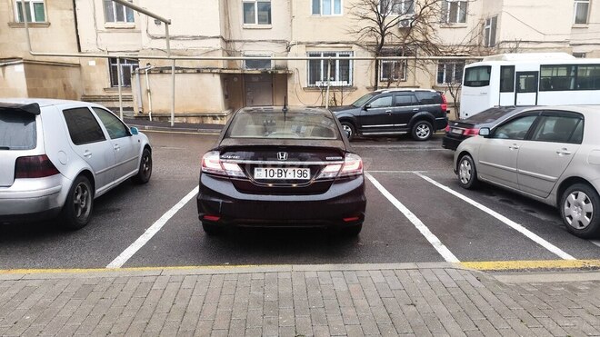 Honda Civic 2013, 255,000 km - 1.5 l - Zaqatala