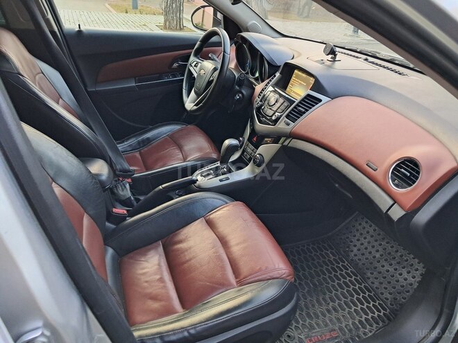Chevrolet Cruze 2014, 260,000 km - 1.4 л - Şəmkir