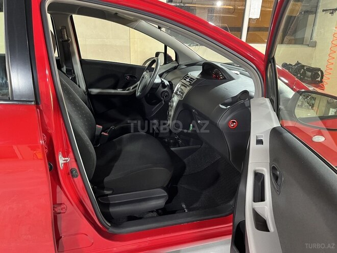 Toyota Yaris 2008, 100,900 km - 1.3 л - Bakı