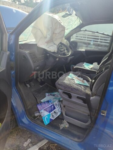 Mercedes Vito 2000, 420,000 km - 2.2 l - Sabirabad
