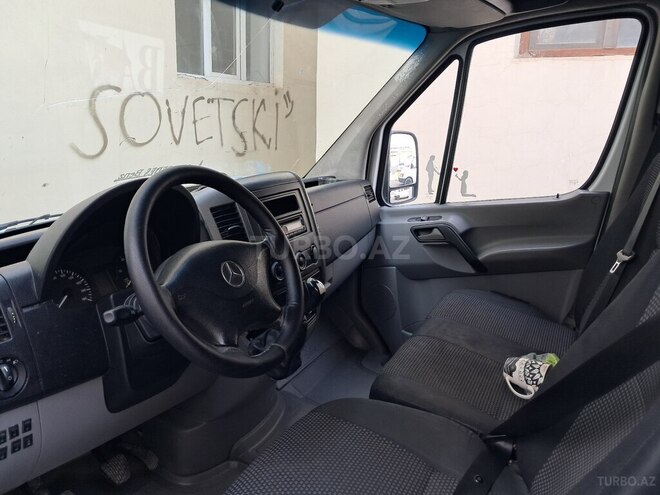 Mercedes Sprinter 515 2009, 352,000 km - 2.2 л - Yevlax