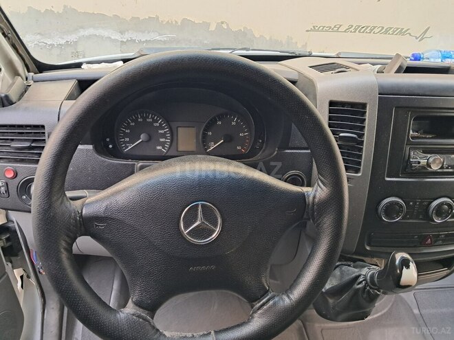 Mercedes Sprinter 515 2009, 352,000 km - 2.2 л - Yevlax