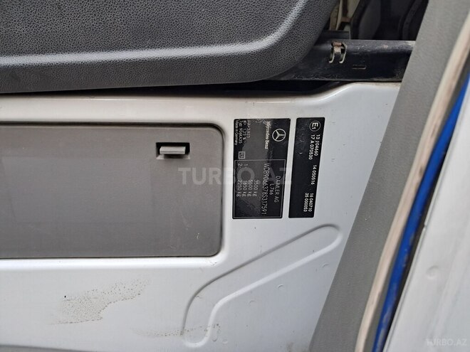 Mercedes Sprinter 515 2009, 352,000 km - 2.2 л - Yevlax
