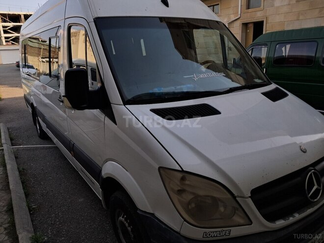 Mercedes Sprinter 515 2009, 352,000 km - 2.2 л - Yevlax
