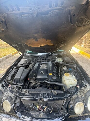 Mercedes E 240 2000, 430,000 km - 2.4 l - Gəncə