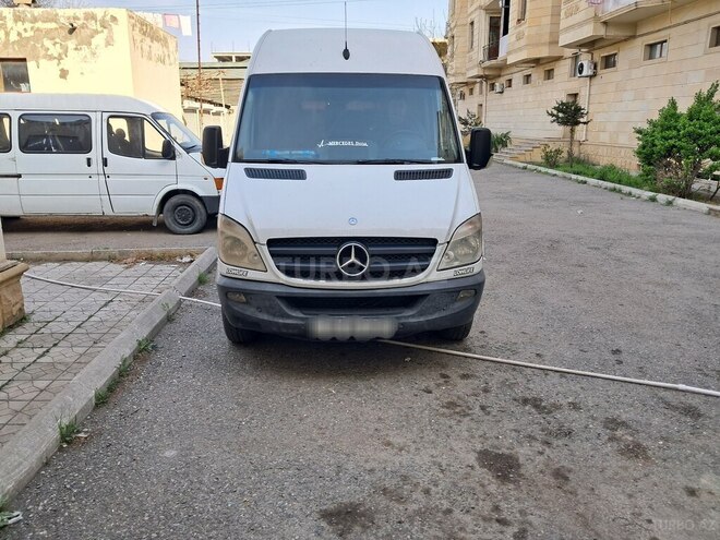 Mercedes Sprinter 515 2009, 352,000 km - 2.2 л - Yevlax