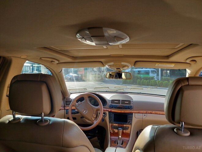Mercedes E 350 2006, 330,000 km - 3.5 l - Bakı