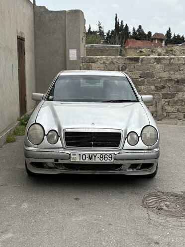 Mercedes E 230 1996, 318,000 km - 2.3 l - Bakı