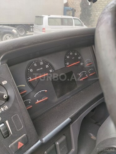 Volvo 460 2011, 1,136,404 km - 13.0 l - Bakı