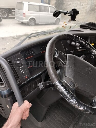 Volvo 460 2011, 1,136,404 km - 13.0 l - Bakı