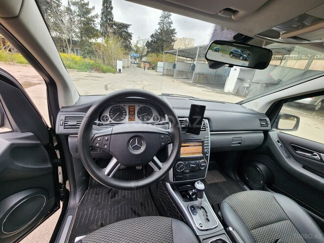 Mercedes B 170 2009, 177,000 km - 1.7 л - Bakı