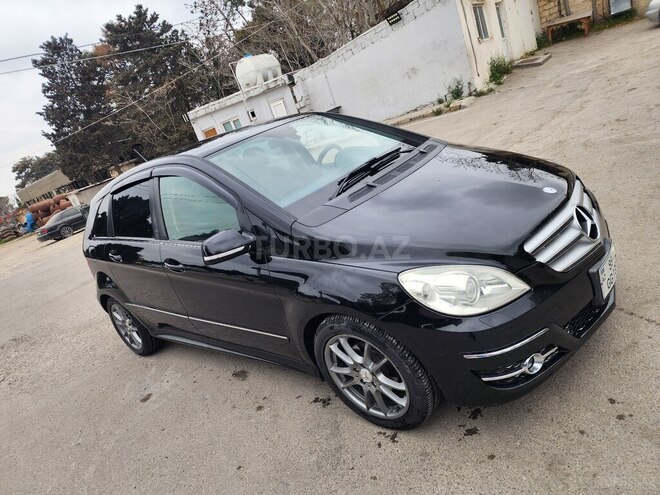 Mercedes B 170 2009, 177,000 km - 1.7 л - Bakı