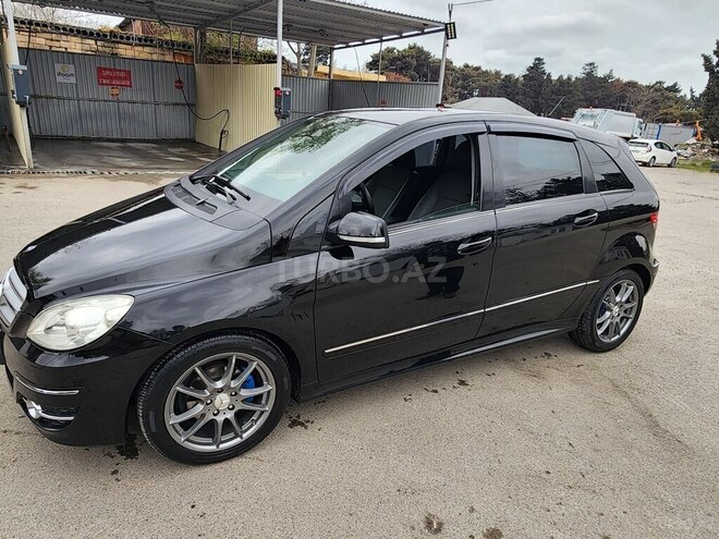 Mercedes B 170 2009, 177,000 km - 1.7 л - Bakı