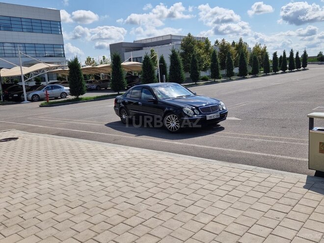 Mercedes E 240 2002, 399,000 km - 2.6 l - Bakı