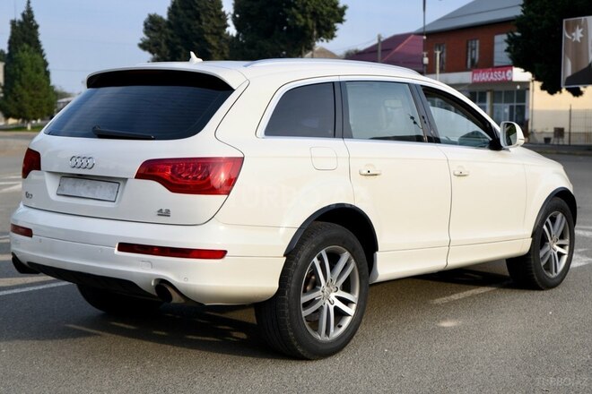 Audi Q7 2009, 215,000 km - 4.2 l - Bakı