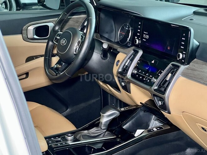 Kia Sorento-14