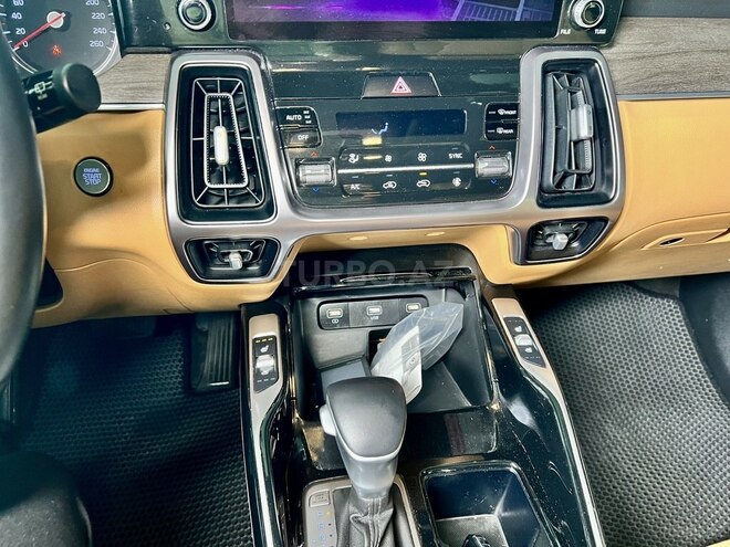 Kia Sorento-16