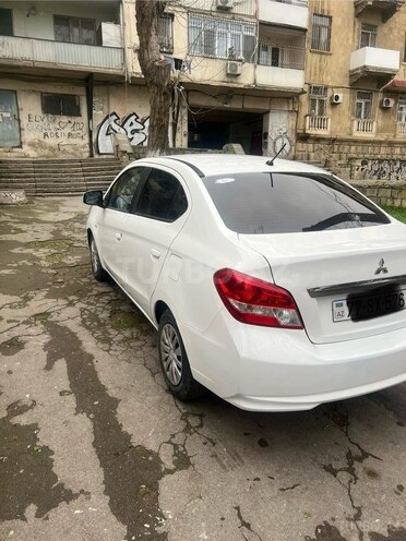 Mitsubishi Mirage 2018, 100,000 km - 1.2 л - Bakı