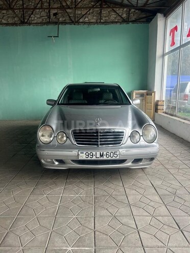 Mercedes E 240 2000, 298,000 km - 2.4 l - Gəncə