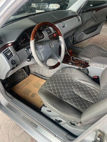 Mercedes E 240 2000, 298,000 km - 2.4 l - Gəncə