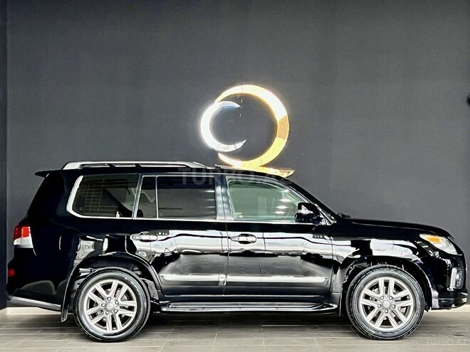 Lexus LX 570-15