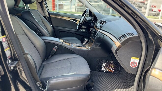 Mercedes E 220 d 2008, 313,850 km - 2.2 л - Bakı
