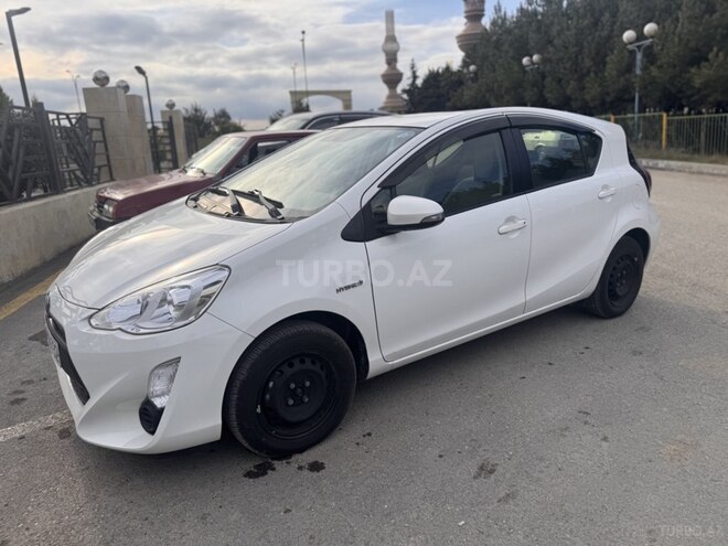 Toyota Aqua 2017, 121,000 km - 1.5 l - Bakı