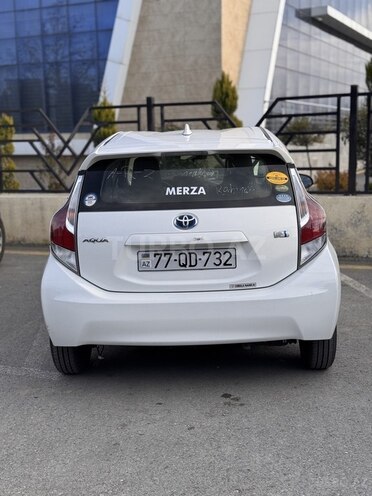 Toyota Aqua 2017, 121,000 km - 1.5 l - Bakı