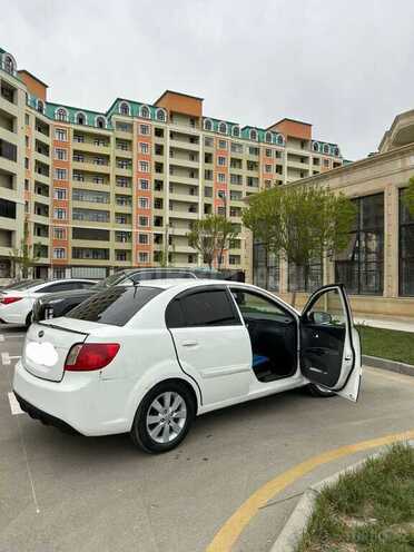Kia Rio 2011, 230,000 km - 1.4 l - Bakı