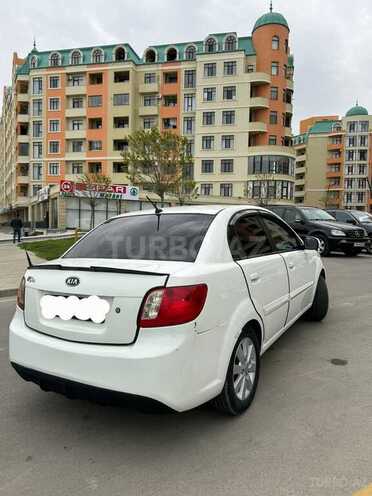 Kia Rio 2011, 230,000 km - 1.4 l - Bakı