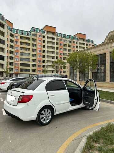 Kia Rio 2011, 230,000 km - 1.4 l - Bakı