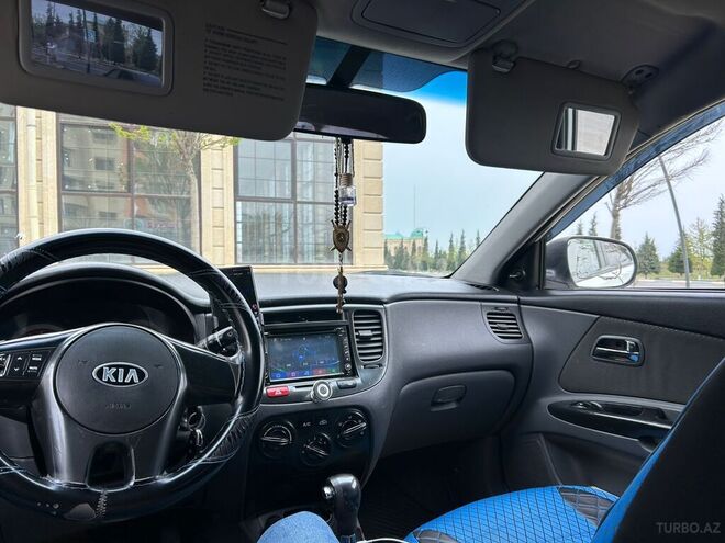 Kia Rio 2011, 230,000 km - 1.4 l - Bakı