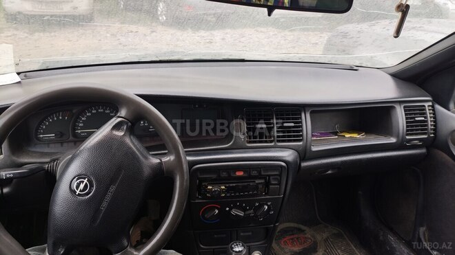 Opel Vectra 1997, 430,000 km - 1.8 l - Bakı